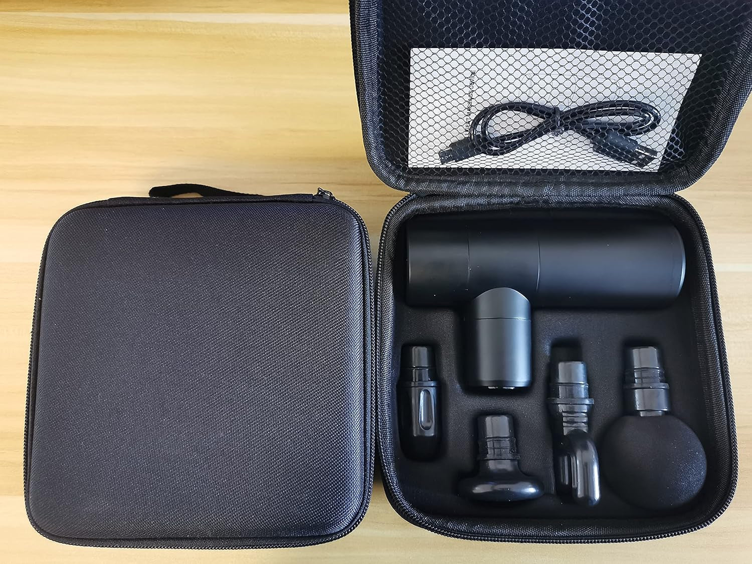 Mini Portable Massage Gun,Handheld Fascia Gun Deep Tissue Muscles Relax Massage Instrument,With 4Gear Adjustable,4Massage Head,Eva Storage Bag.
